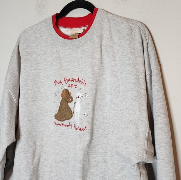 "My Grandkids are Pawsitively Purrfect" embroidered grey sweatshirt. Size 2X - Picture 10 of 14